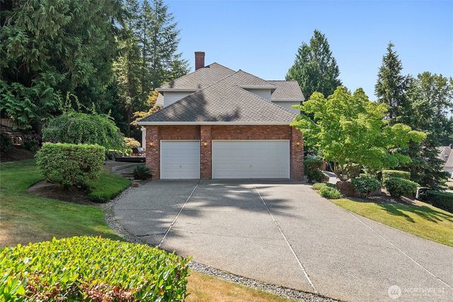 19611 NE 129th Way, Woodinville, WA 98077