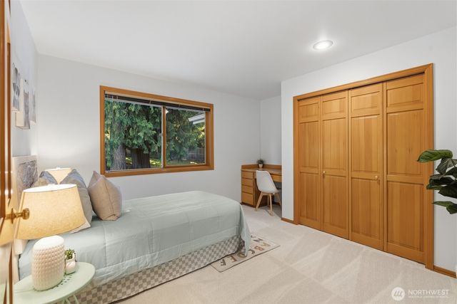 19611 NE 129th Way, Woodinville, WA 98077
