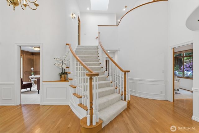 19611 NE 129th Way, Woodinville, WA 98077