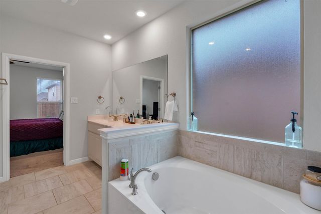 1008 Napier Way, Fort Worth, TX 76247