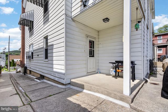 434 ARLINGTON ST, Tamaqua, PA 18252