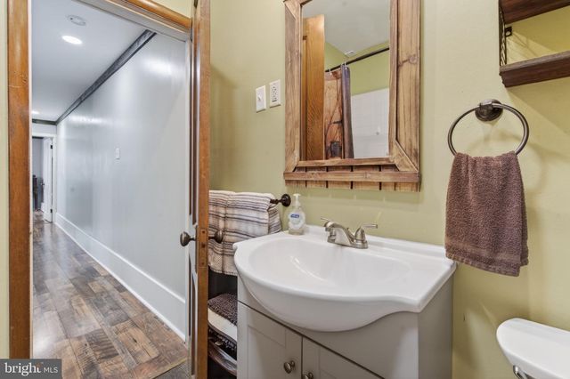 434 ARLINGTON ST, Tamaqua, PA 18252