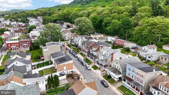 434 ARLINGTON ST, Tamaqua, PA 18252
