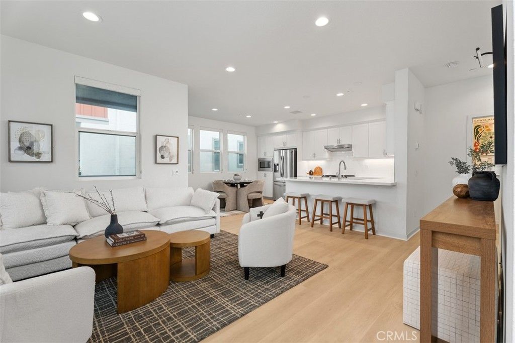 130 Tenor, Irvine, CA 92618 — photo 4
