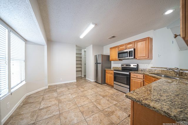 8939 Mansfield, San Antonio, TX 78251