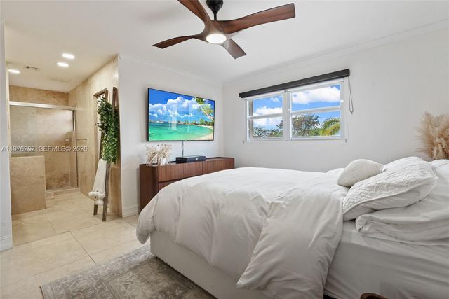 6523 NW 170th Ln, Hialeah, FL 33015