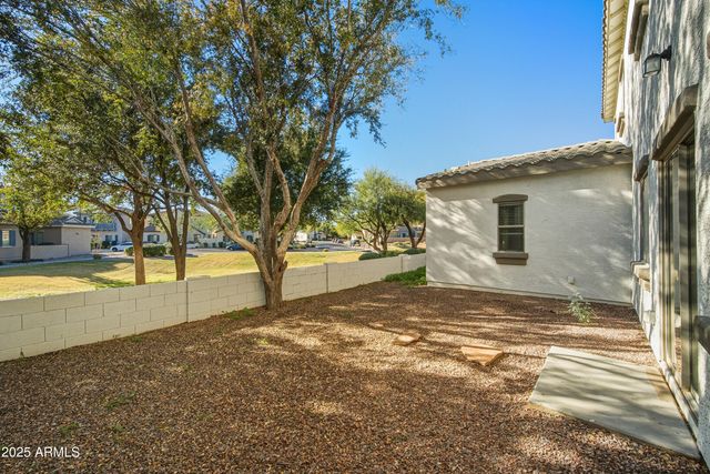 14165 W Country Gables Drive, Surprise, AZ 85379