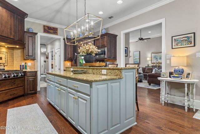 5496 Chalone Place, Ocean Springs, MS 39564