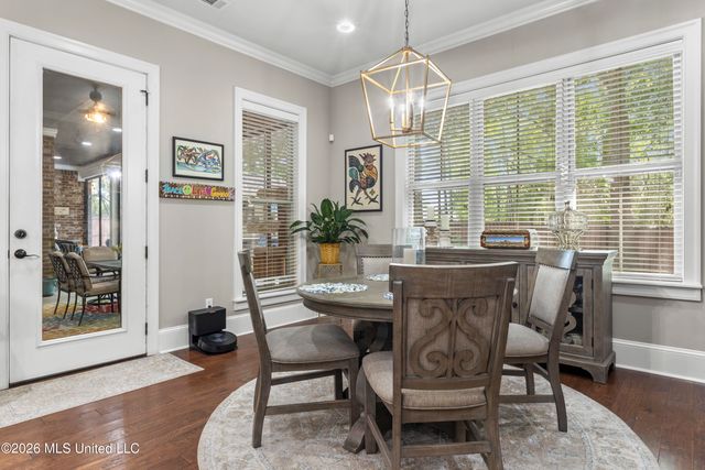 5496 Chalone Place, Ocean Springs, MS 39564