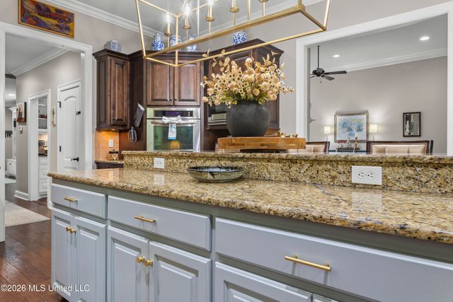 5496 Chalone Place, Ocean Springs, MS 39564