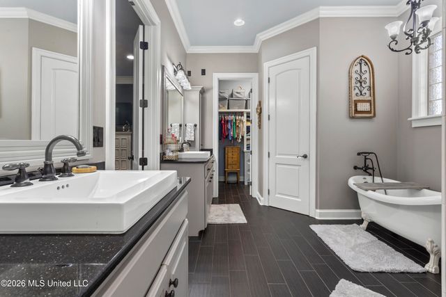 5496 Chalone Place, Ocean Springs, MS 39564