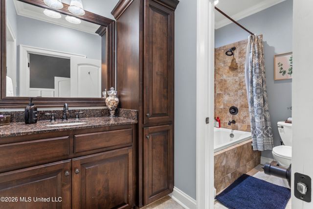 5496 Chalone Place, Ocean Springs, MS 39564
