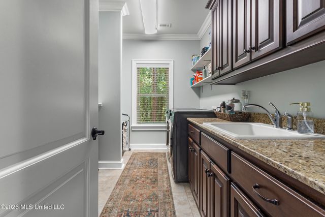 5496 Chalone Place, Ocean Springs, MS 39564