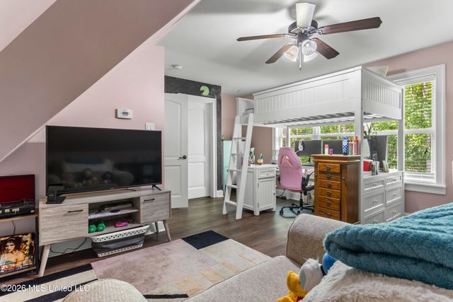 5496 Chalone Place, Ocean Springs, MS 39564