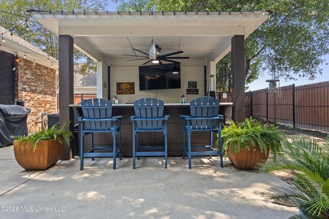 5496 Chalone Place, Ocean Springs, MS 39564