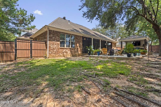 5496 Chalone Place, Ocean Springs, MS 39564