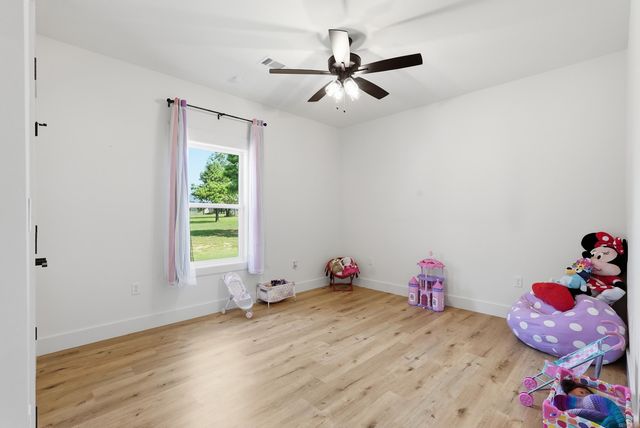 18 Ules Watson Drive, Greenbrier, AR 72058