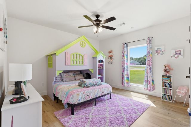 18 Ules Watson Drive, Greenbrier, AR 72058