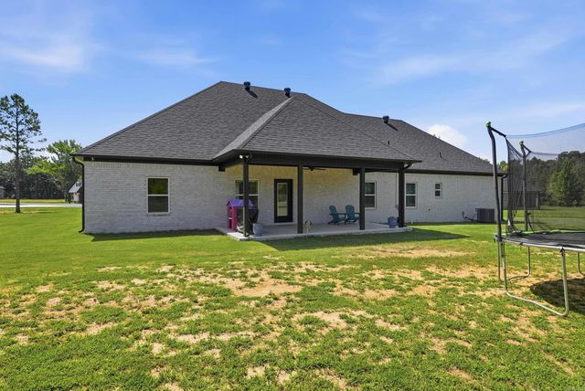 18 Ules Watson Drive, Greenbrier, AR 72058