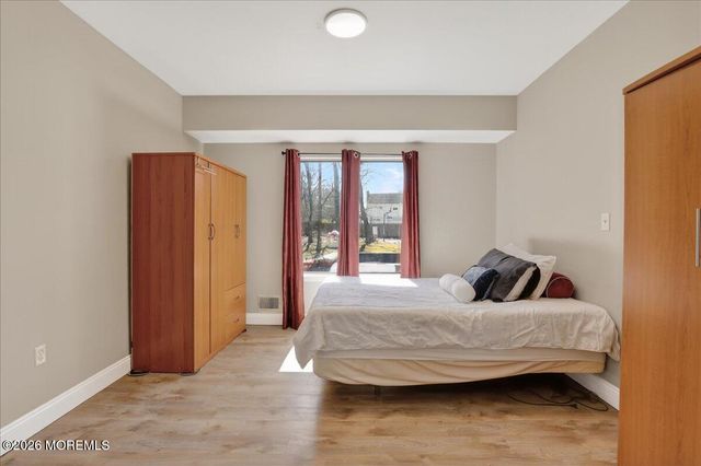 33 Ashford Road, Jackson, NJ 08527