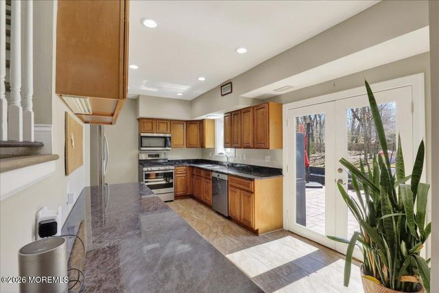 33 Ashford Road, Jackson, NJ 08527