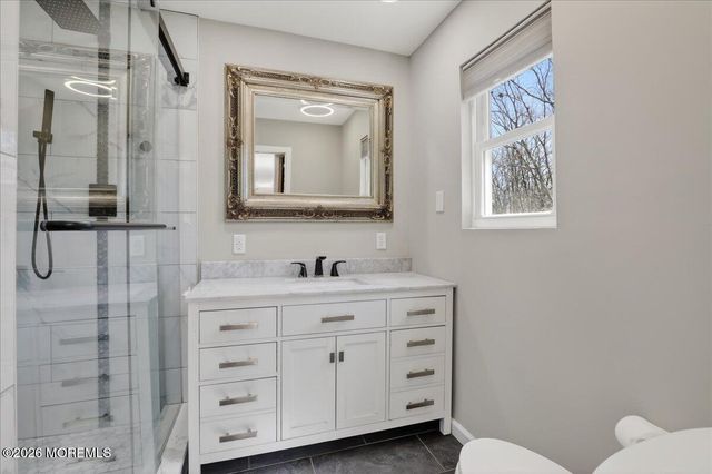 33 Ashford Road, Jackson, NJ 08527