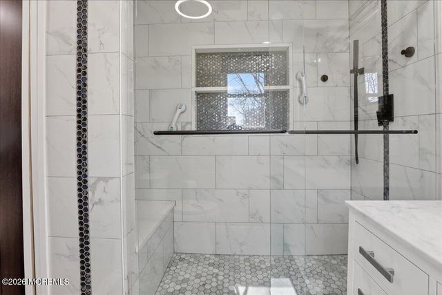 33 Ashford Road, Jackson, NJ 08527