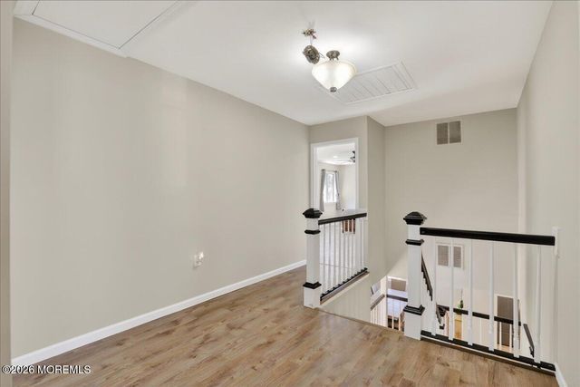 33 Ashford Road, Jackson, NJ 08527