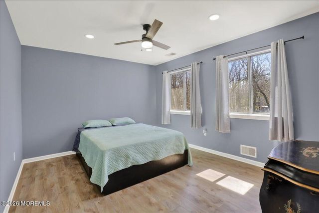 33 Ashford Road, Jackson, NJ 08527