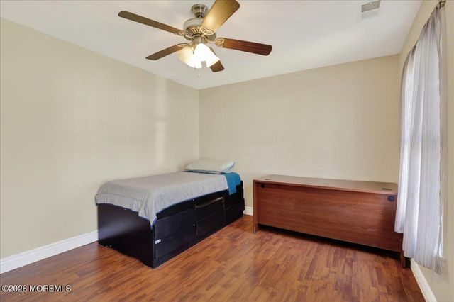 33 Ashford Road, Jackson, NJ 08527