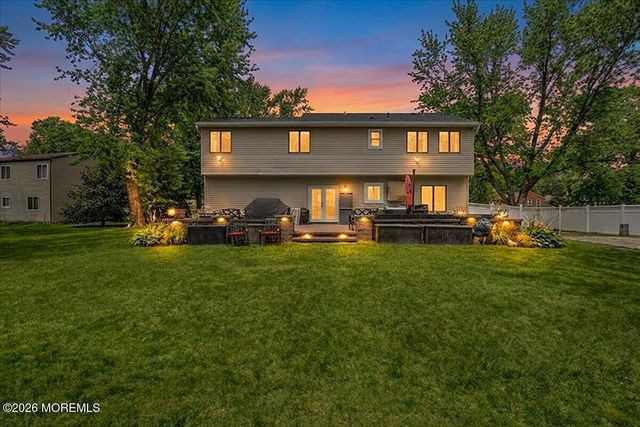 33 Ashford Road, Jackson, NJ 08527