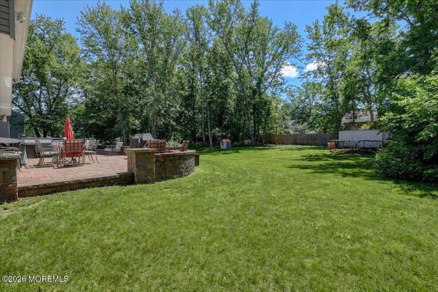 33 Ashford Road, Jackson, NJ 08527