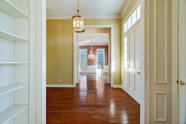 3065 Oak Creek Drive, Paris, TX 75462