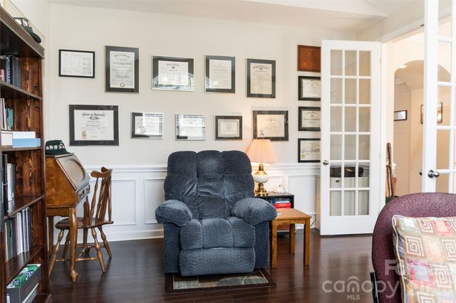 1156 Mckee Farm Lane, Belmont, NC 28012