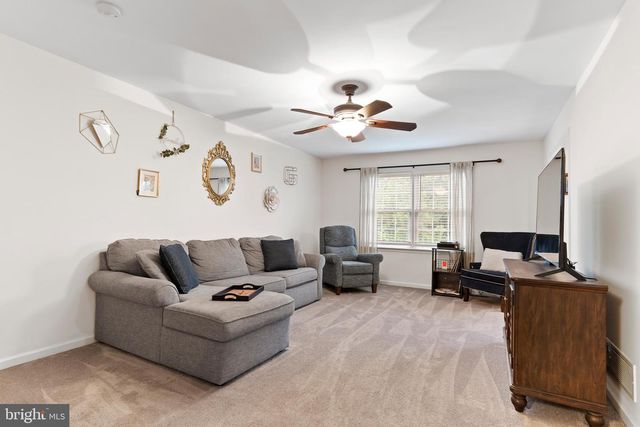 5035 MENDENHALL DRIVE, Mechanicsburg, PA 17050