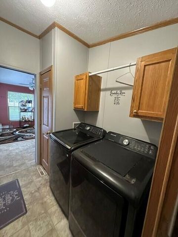 13633 Iris Lane, Cedar Springs, MI 49319