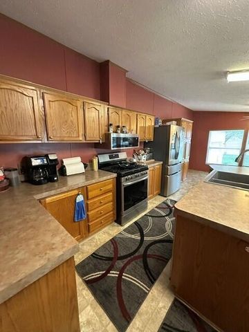 13633 Iris Lane, Cedar Springs, MI 49319
