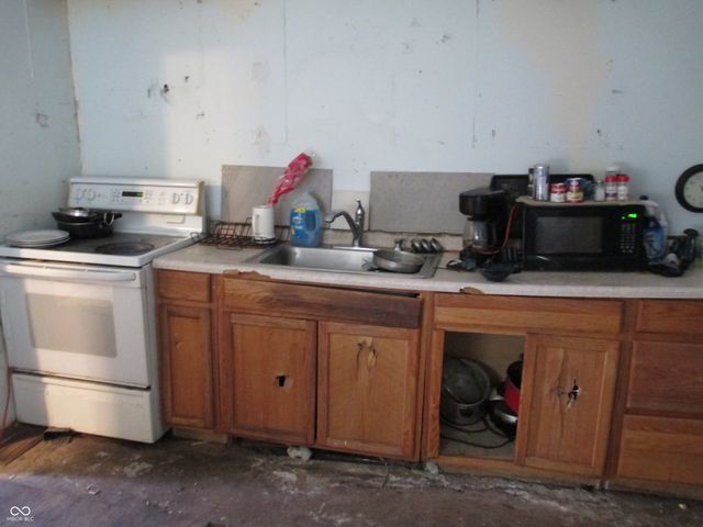 344 S Oakland Avenue, Indianapolis, IN 46201