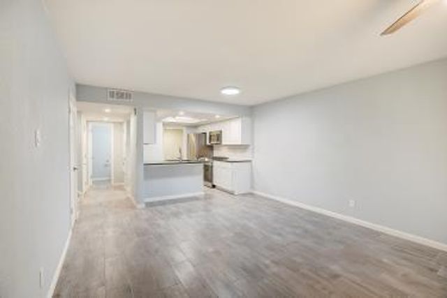 6906 Lovely LN, Austin, TX 78744