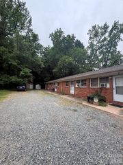 3615 Morris Field Drive 2, Charlotte, NC 28208