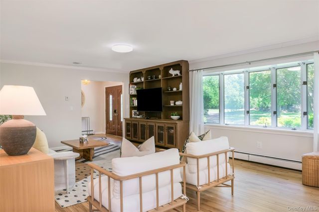 47 Oak Road, East Patchogue, NY 11772