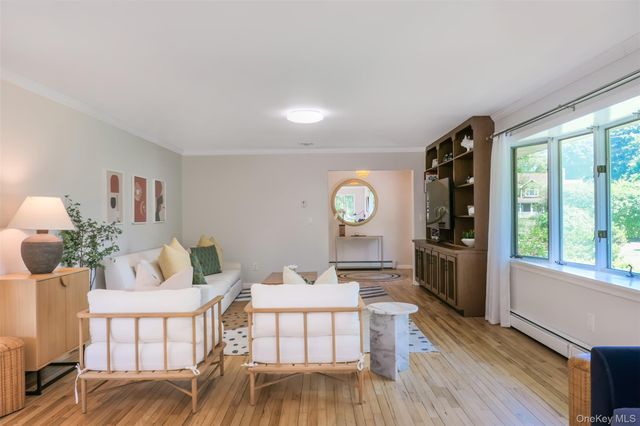47 Oak Road, East Patchogue, NY 11772