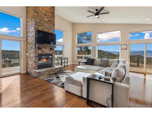 4101 Spruce Rd, Woodland Park, CO 80863