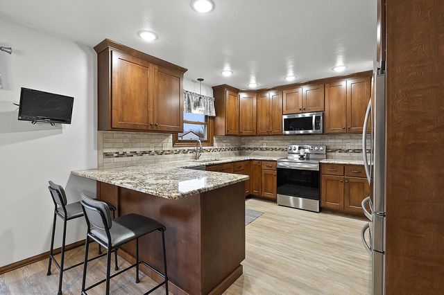 553 GWYNN STREET, Green Bay, WI 54301