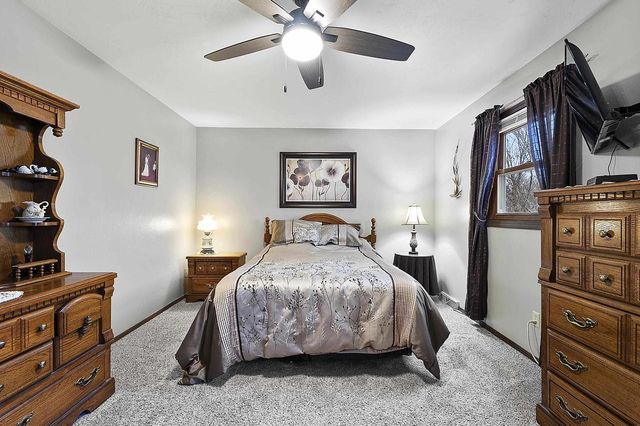 553 GWYNN STREET, Green Bay, WI 54301