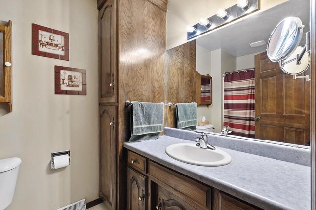 553 GWYNN STREET, Green Bay, WI 54301