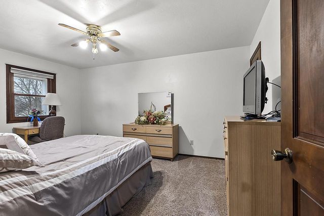 553 GWYNN STREET, Green Bay, WI 54301