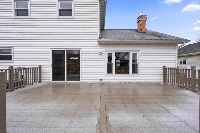 553 GWYNN STREET, Green Bay, WI 54301