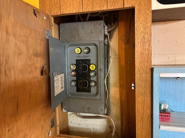 287 E Oak Street, Harrison, MI 48625