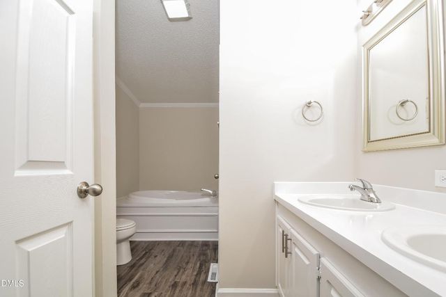 617 E Walnut Avenue, Wake Forest, NC 27587